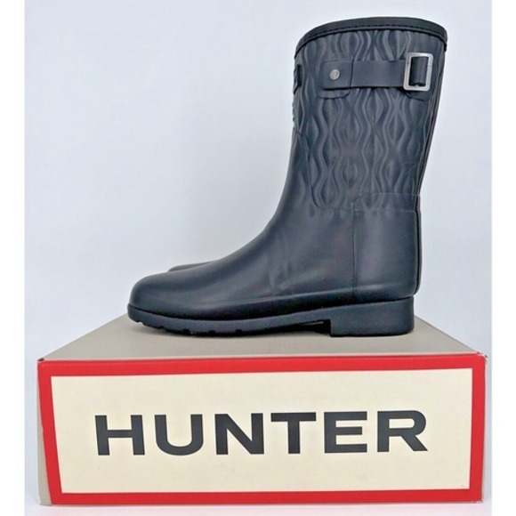 Hunter Shoes - Hunter Original Refined Short Vertical Quilt Black Rain Boots US 8‎ WFS2238RMA